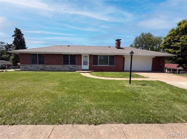 9641 Halls Ferry Rd, Saint Louis, MO 63136
