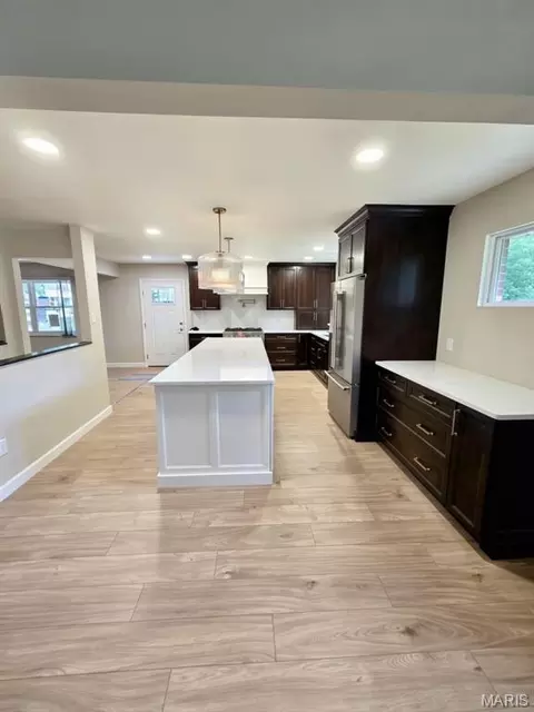 1040 Bridgeport Dr, Ellisville, MO 63011 photo 5
