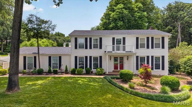 1609 Featherstone Dr, Saint Louis, MO 63131