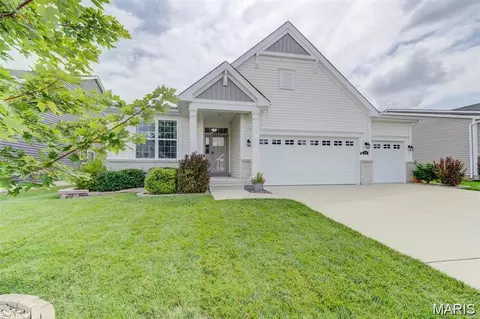 656 Moffett Laurel Dr, Lake Saint Louis, MO 63367