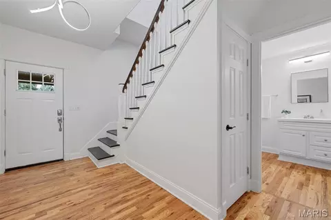Entry Way - 308 Hereford Ave, Ferguson, MO 63135 photo 2 of 8