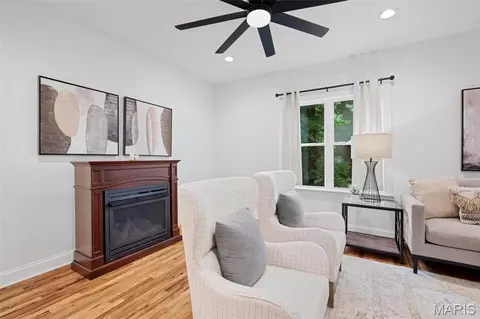 Living - 308 Hereford Ave, Ferguson, MO 63135 photo 4 of 4