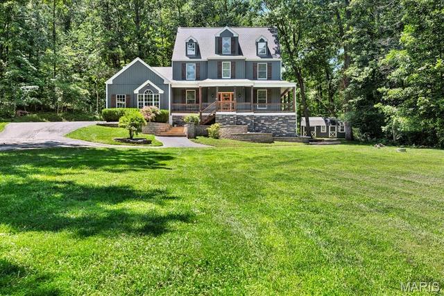 1827 Shiloh Woods Rd, Wildwood, MO 63005
