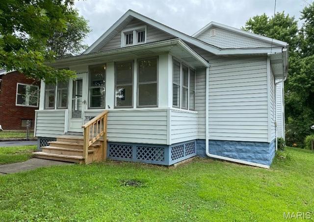 3704 Aberdeen Ave, Alton, IL 62002