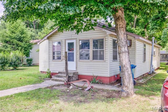 207 S Ctr, East Prairie, MO 63845