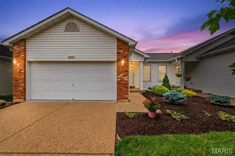 203 Maryland Dr #36A, O'fallon, MO 63366