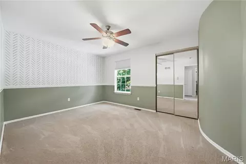Bedroom - 303 Fox Briar Ln, Ballwin, MO 63021 photo 4 of 4