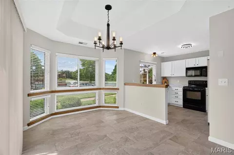 Dining - 1401 Hemingway Ln #H, Weldon Spring, MO 63304 photo 1 of 2