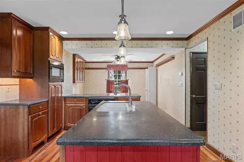 Kitchen - 2976 Highway A, Washington, MO 63090 photo 3 of 6