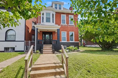 3911 Sullivan Ave, Saint Louis, MO 63107