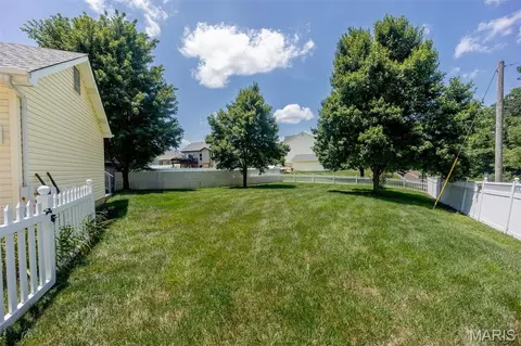 Exterior - 1 Hotel Ct, Imperial, MO 63052 photo 11 of 12