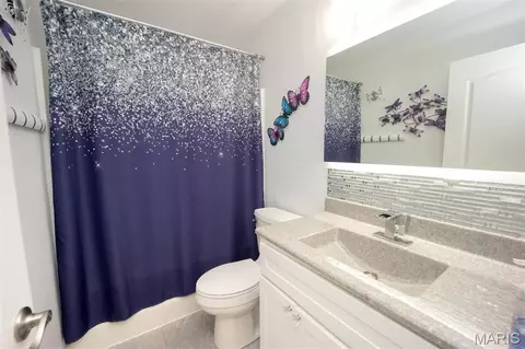 Bath - 1 Hotel Ct, Imperial, MO 63052 photo 3 of 4