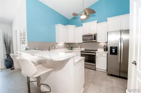 Kitchen - 1 Hotel Ct, Imperial, MO 63052 photo 1 of 4