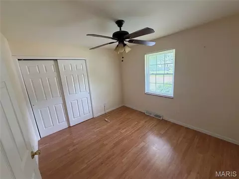 10044 Grosvenor Dr, Riverview, MO 63137 photo 8