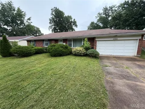 10044 Grosvenor Dr, Riverview, MO 63137