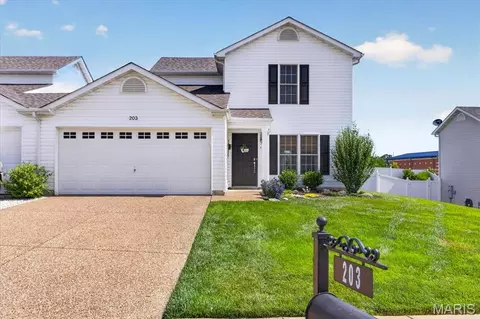 203 New Richmond Dr, Wentzville, MO 63385