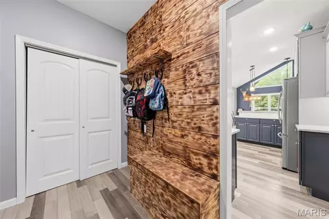 Entry Way - 6 Spring House Ct, Troy, MO 63379 photo 2 of 3
