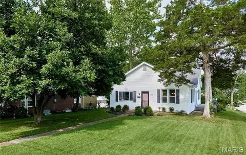 2601 Bremerton Rd, Rock Hill, MO 63144