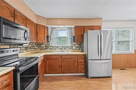 Kitchen - 7798 Dittmer Rd, Dittmer, MO 63023 photo 3 of 3