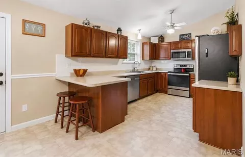 Kitchen - 408 Caddy Ct, Saint Clair, MO 63077 photo 1 of 2