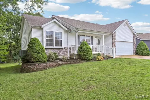 Exterior - 408 Caddy Ct, Saint Clair, MO 63077 photo 2 of 8