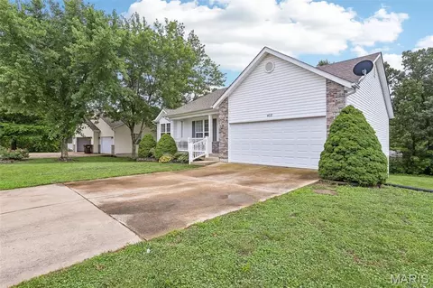 Exterior - 408 Caddy Ct, Saint Clair, MO 63077 photo 3 of 8