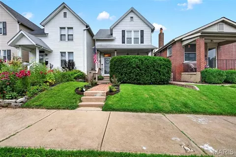 2925 Macklind Ave, Saint Louis, MO 63139