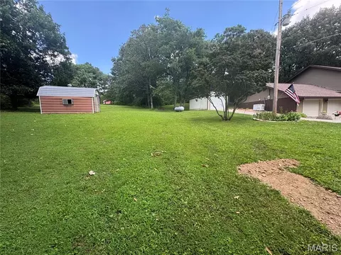 Exterior - 7 Bogey Dr, Washington, MO 63090 photo 6 of 11