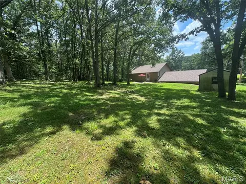 Exterior - 7 Bogey Dr, Washington, MO 63090 photo 8 of 11
