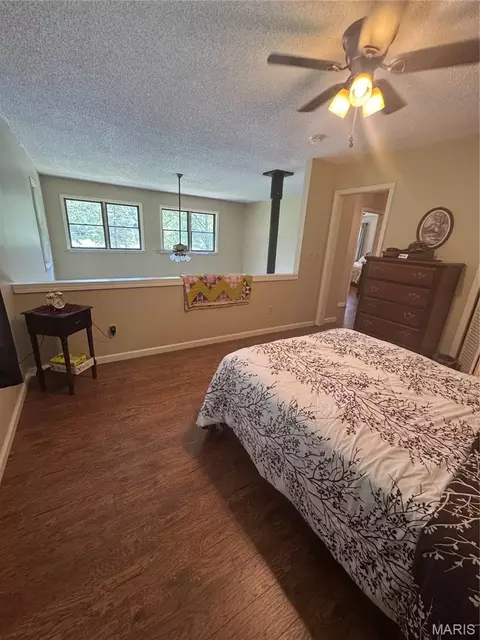 Bedroom - 7 Bogey Dr, Washington, MO 63090 photo 3 of 10