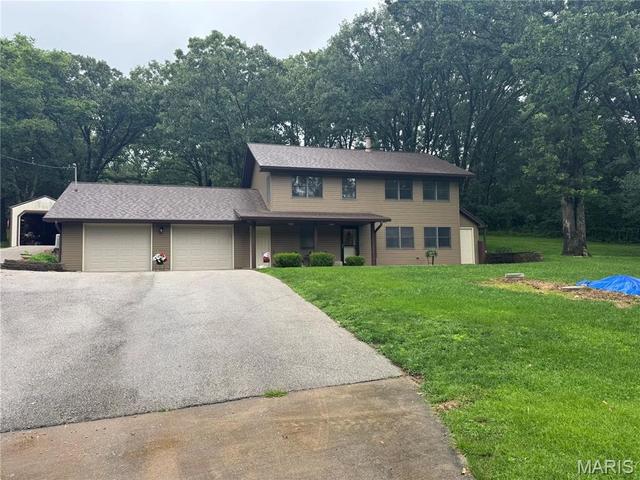 7 Bogey Dr, Washington, MO 63090