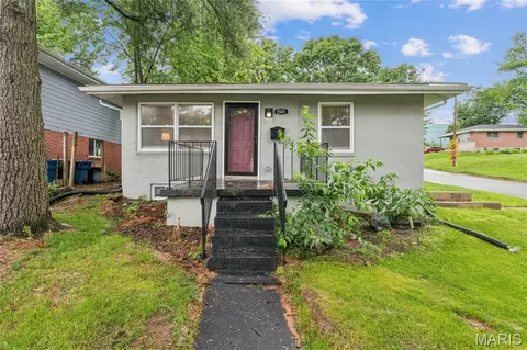 1501 Stockard Ave, Richmond Heights, MO 63117