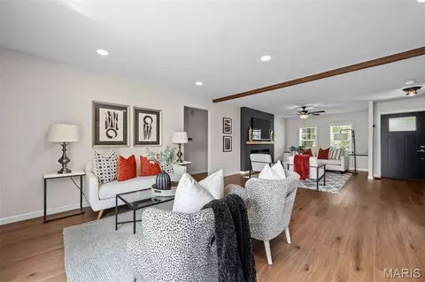 Living - 378 Palermo Dr, Ballwin, MO 63021 photo 5 of 6