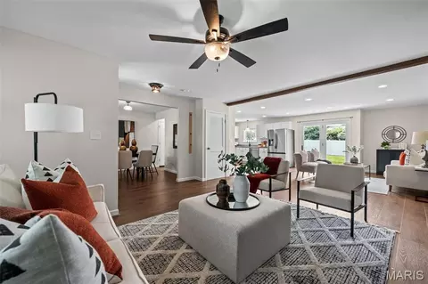 Living - 378 Palermo Dr, Ballwin, MO 63021 photo 2 of 6