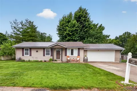 1103 Birch Ln, Sparta, IL 62286