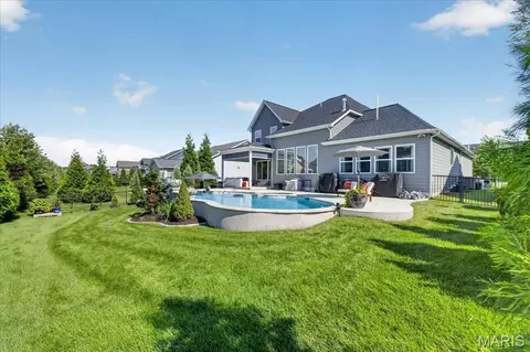 Other - 16955 Pine Summit Dr, Chesterfield, MO 63005 photo 10 of 13