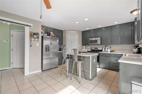 Kitchen - 1818 N Bend Rd, Union, MO 63084 photo 5 of 5