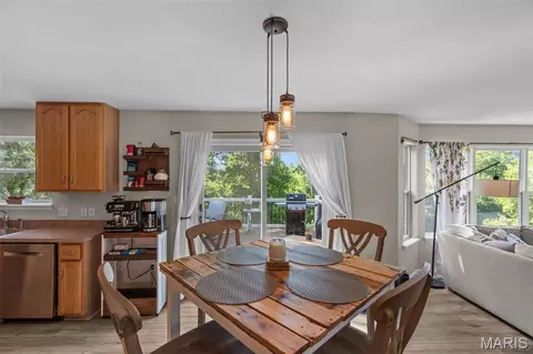 Dining - 24 Hickory Ct, Arnold, MO 63010 photo 4 of 6