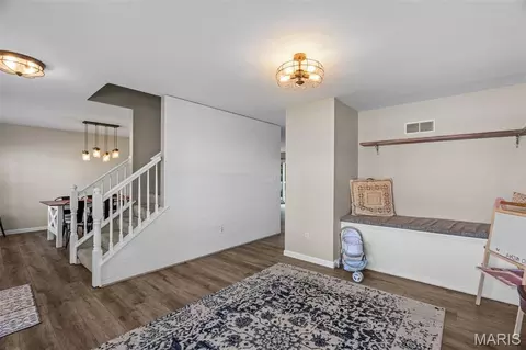 Entry Way - 24 Hickory Ct, Arnold, MO 63010 photo 1 of 4