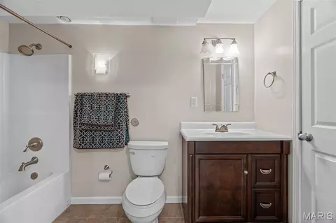Bath - 24 Hickory Ct, Arnold, MO 63010 photo 5 of 5