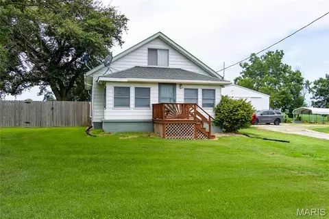 6015 State Route 4, Mascoutah, IL 62258