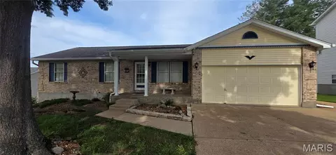 6116 Cave Walk Ln, Imperial, MO 63052