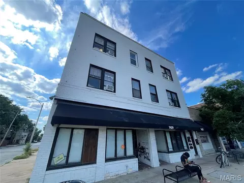 7427 S Broadway, Saint Louis, MO 63111