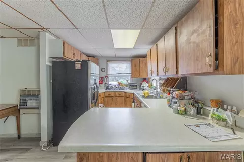 Kitchen - 52 Carter 315, Ellsinore, MO 63937 photo 2 of 2