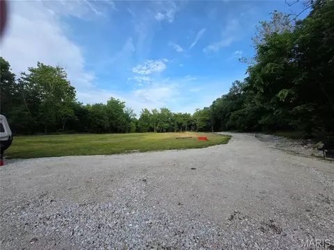 43 Amy Ln, Troy, MO 63379