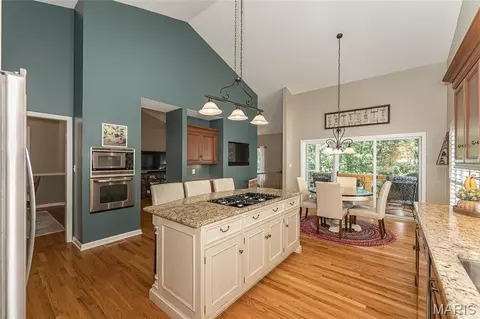 Kitchen - 414 Arbor Glen Dr, Ballwin, MO 63021 photo 3 of 5
