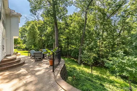 Exterior - 414 Arbor Glen Dr, Ballwin, MO 63021 photo 7 of 10