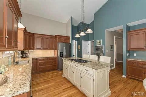 Kitchen - 414 Arbor Glen Dr, Ballwin, MO 63021 photo 4 of 5