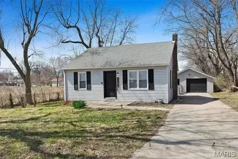 4713 Warnock Ave, Granite City, IL 62040