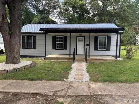 425 Poplar St, Piedmont, MO 63957